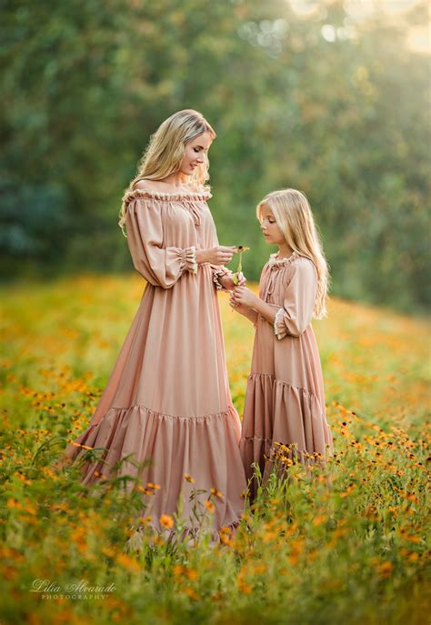 mom daughter photoshoot